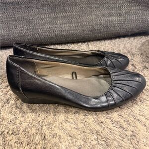 Black Women's small wedge
